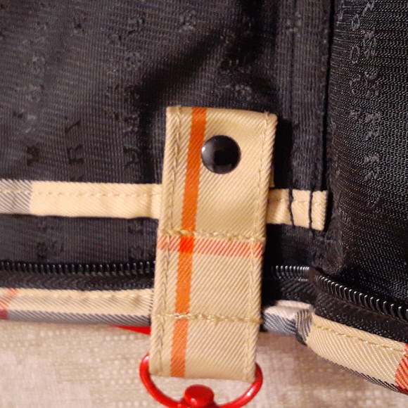 BURBERRY GOLF NWT ACCESSORY BAG AUTHENTIC - Picture 13 of 16